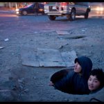“Дети подземелья”: 9 общин со всего мира, которые прячутся от солнца и живут под землей