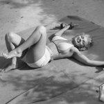 Редкие фото Мэрилин Монро на тренировке в 1953 году