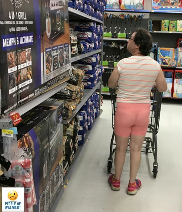 18+ отчаянных шопперов, которые пришли закупиться в магазин Walmart 113