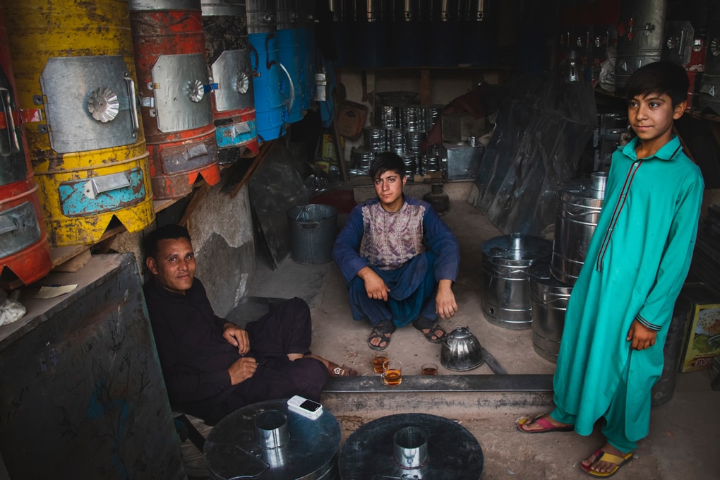 Фотограф из Голландии ломает стереотипы и показывает, как на самом деле живут люди в Афганистане 81