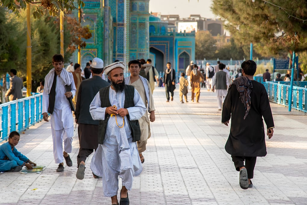 Фотограф из Голландии ломает стереотипы и показывает, как на самом деле живут люди в Афганистане 87