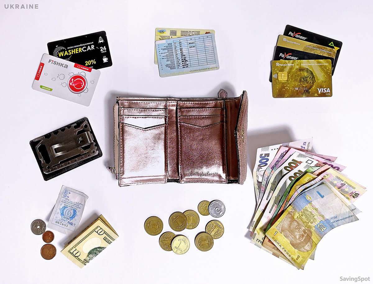 «Что у вас в кошельке?» — проект, где люди из разных стран показали содержимое своих бумажников 150