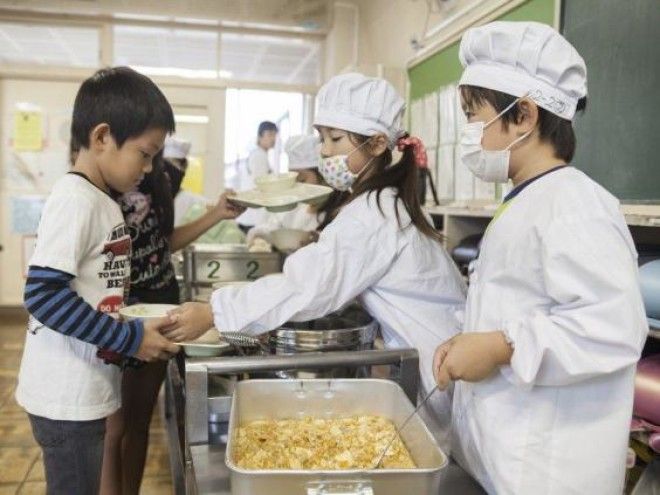 Рис и рыба как часть образования: как японских детей учат правильно питаться 32