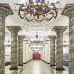 Канадский фотограф запечатлел роскошь московского и питерского метро без людей