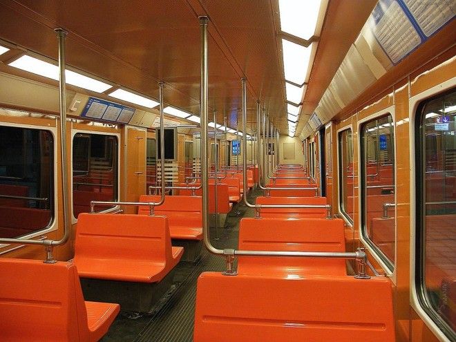 Как выглядят вагоны метро разных стран и эпох 58