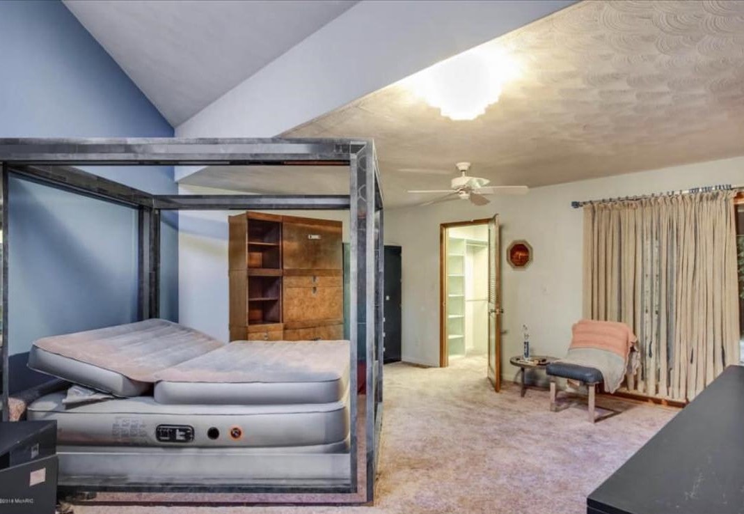 15 спален с таким трешовым дизайном, что уснуть там вряд ли получится 59