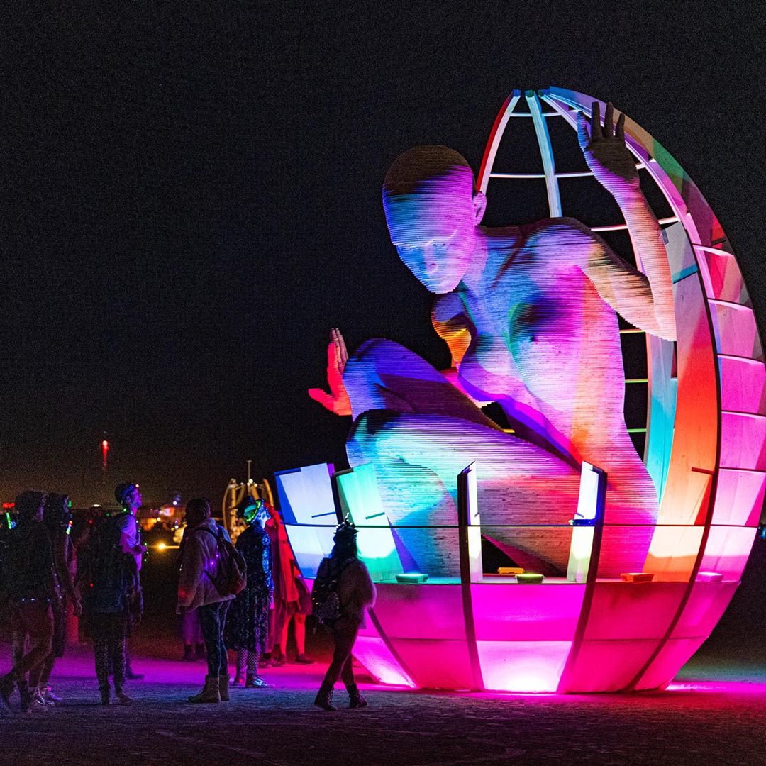 20 фотографий с фестиваля Burning Man 2019 — самого пыльного и огненного события года 65
