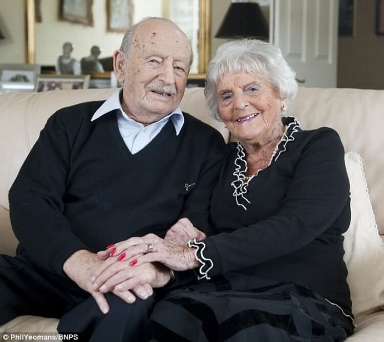 Еврейская пара вместе 87 лет… рекорд продолжительности совместной жизни 13