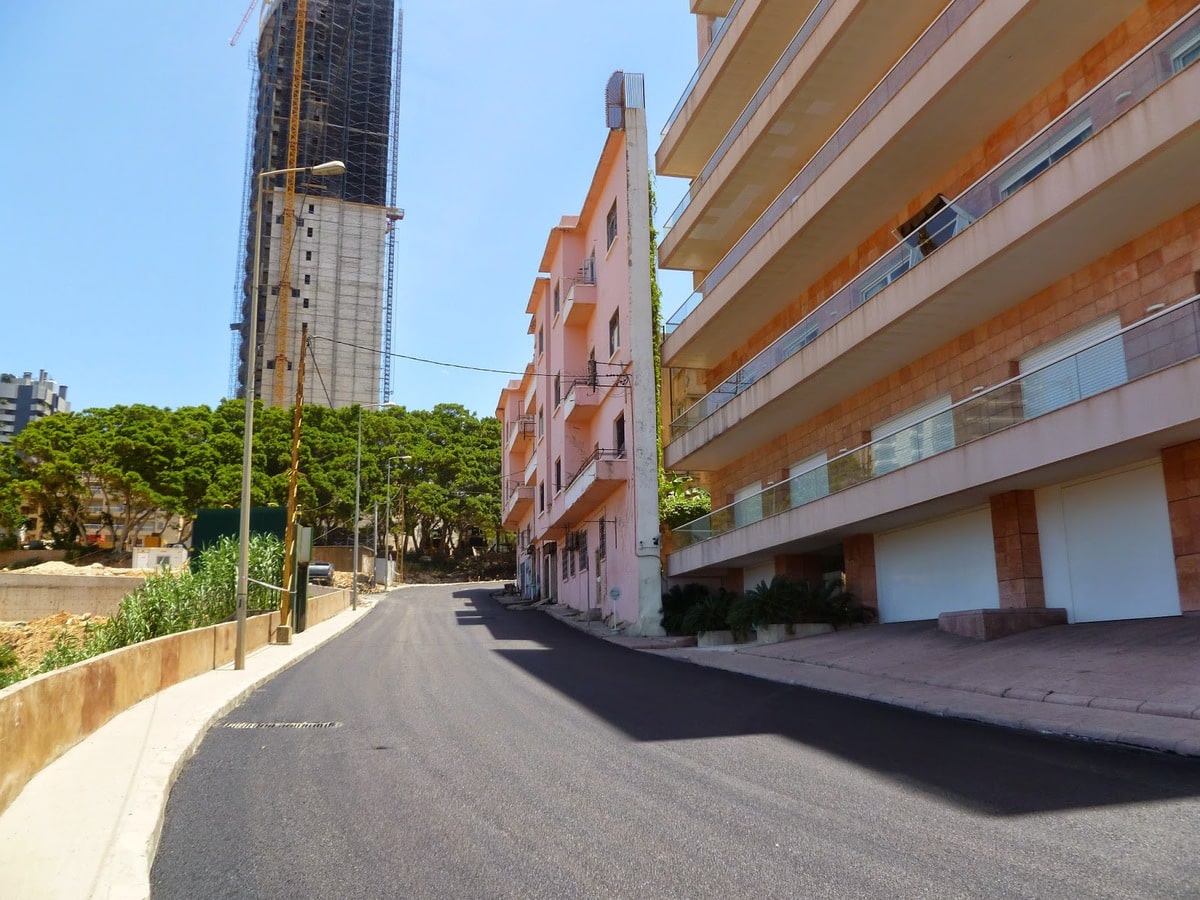 В Бейруте стоит один из самых узких домов в мире. И это не косяк, а братская месть 25