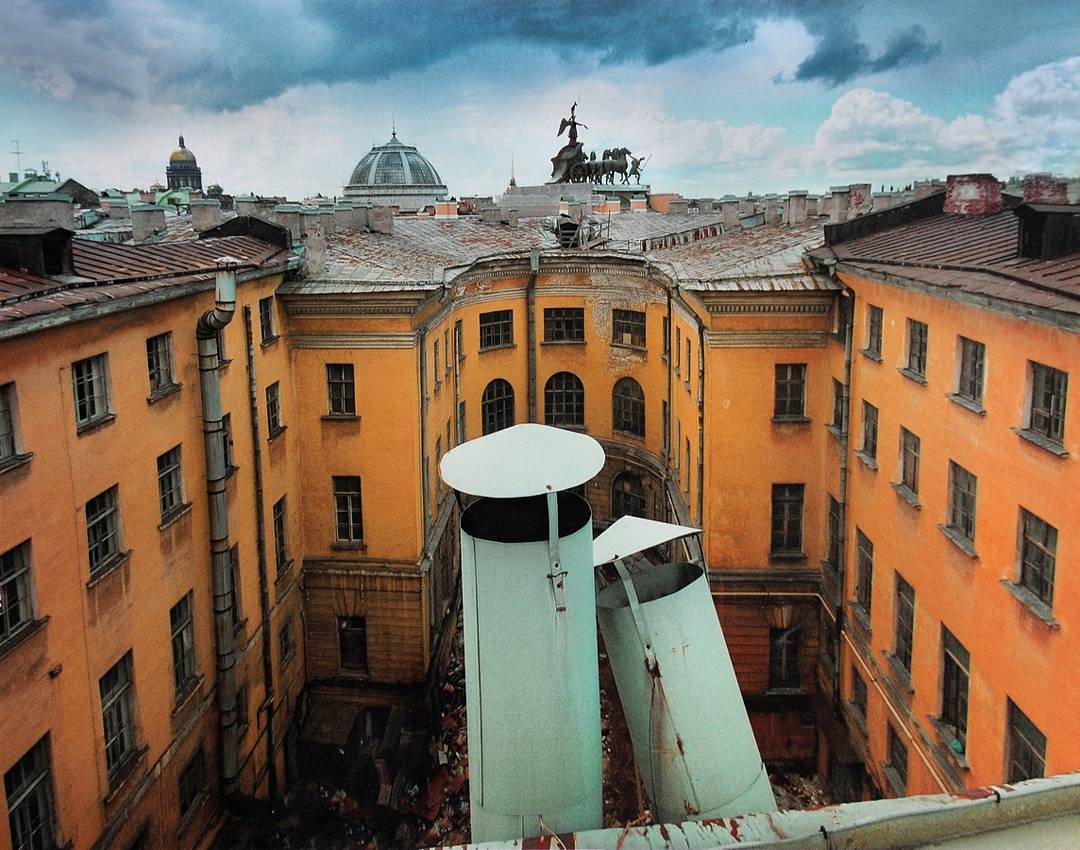 20 невероятных работ российского фотографа, которые как нельзя точно передают колорит наших улиц 67
