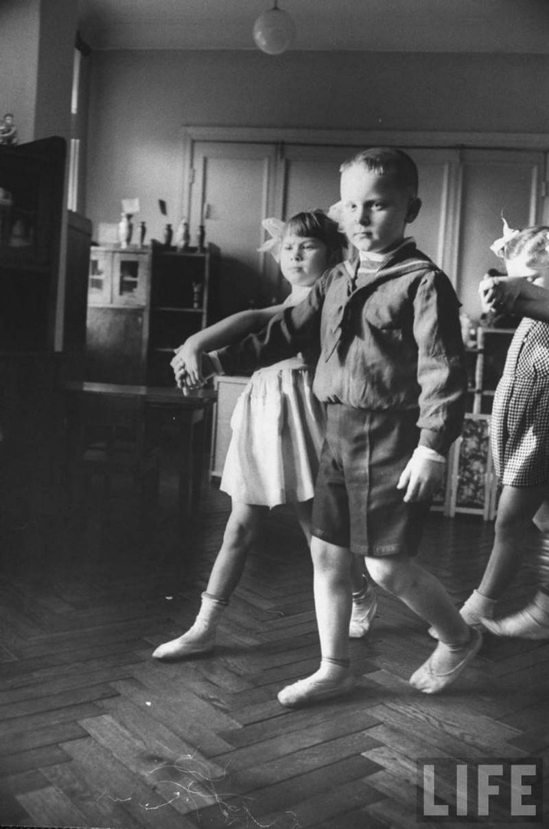 Детский сад из СССР в 1960-ом в объективе иностранного фотографа LIFE 59