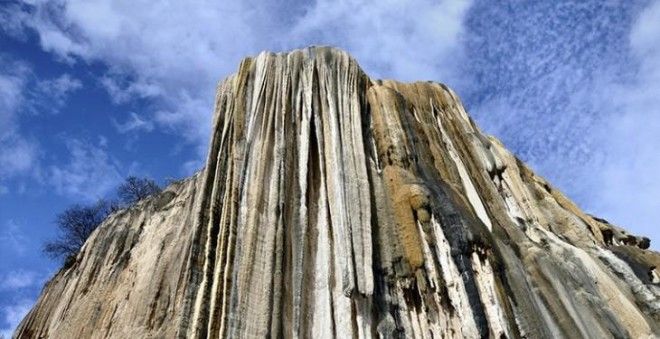 Семь самых удивительных и неправильных водопадов мира 61