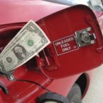 10 способов сэкономить на бензине