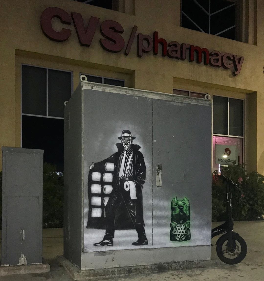 Даже стены говорят о карантине: уличные художники из разных точек мира посвящают граффити коронавирусу 70