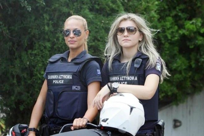 Арестуй меня немедленно! Самые милые девушки-полицейские со всего мира 46
