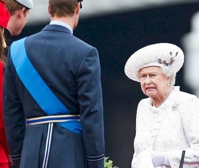 14 самых неловких моментов из-за которых пришлось краснеть членам британской королевской семьи 38