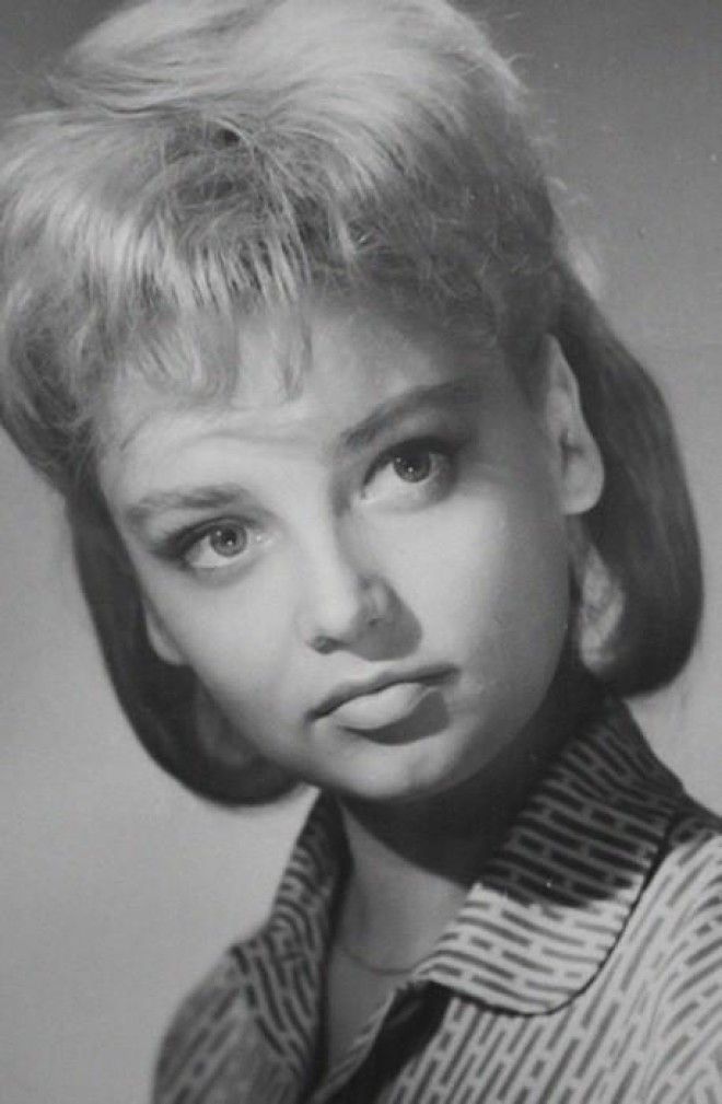 Пост памяти Натальи Кустинской: 20 фотографий красавицы советского кинематографа, которую называли русской Брижит Бардо 43