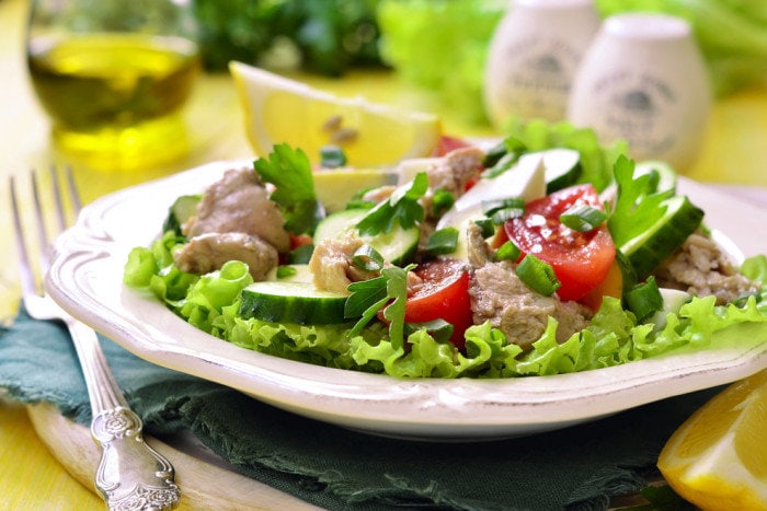 10 вкусных салатов из печени трески 36