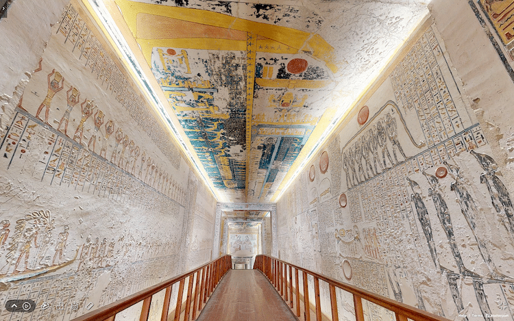 Чтобы посмотреть захоронения египетских фараонов, теперь необязательно ехать в Африку 17