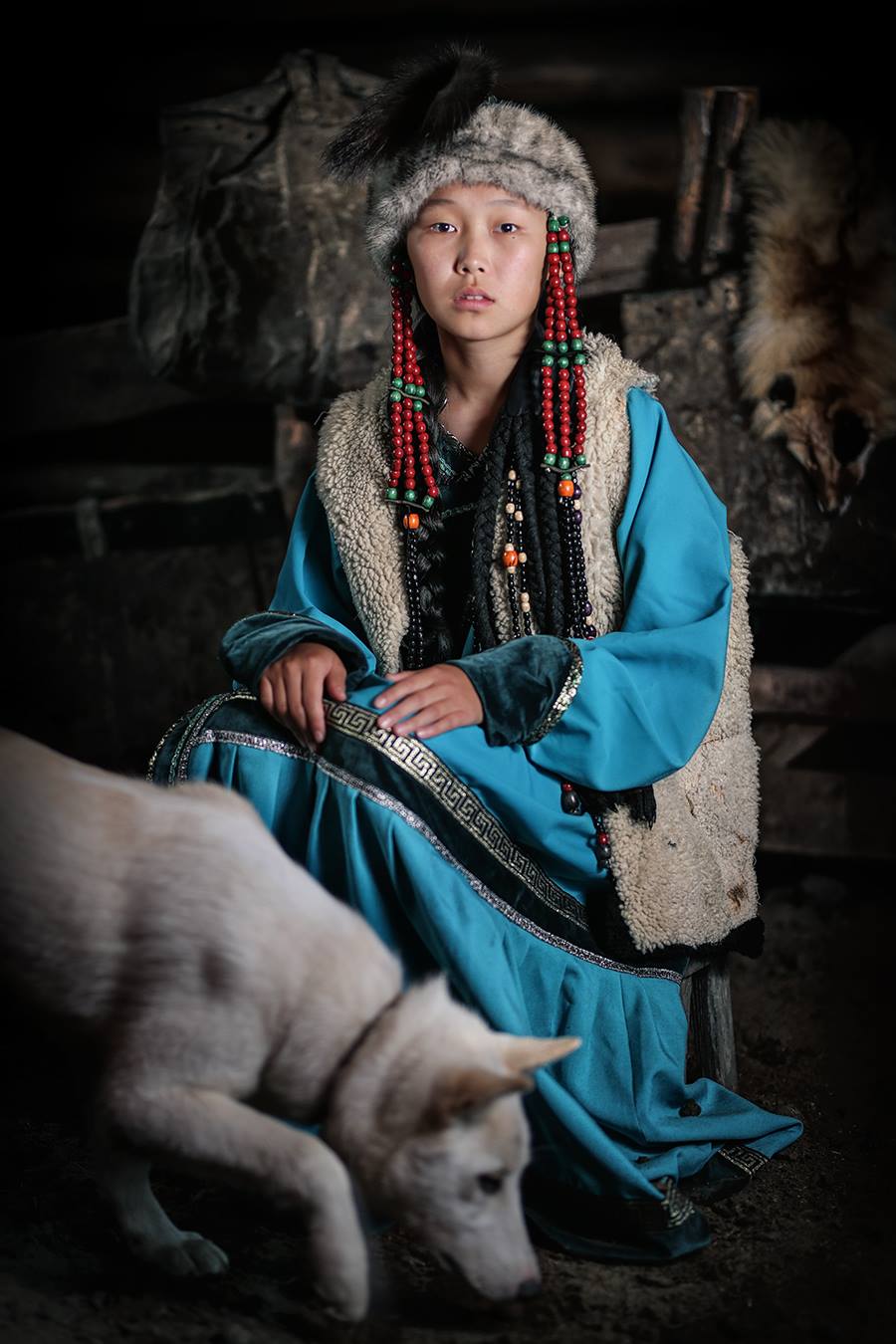 17 представителей коренных народностей Сибири: фотосессия в национальных костюмах 56