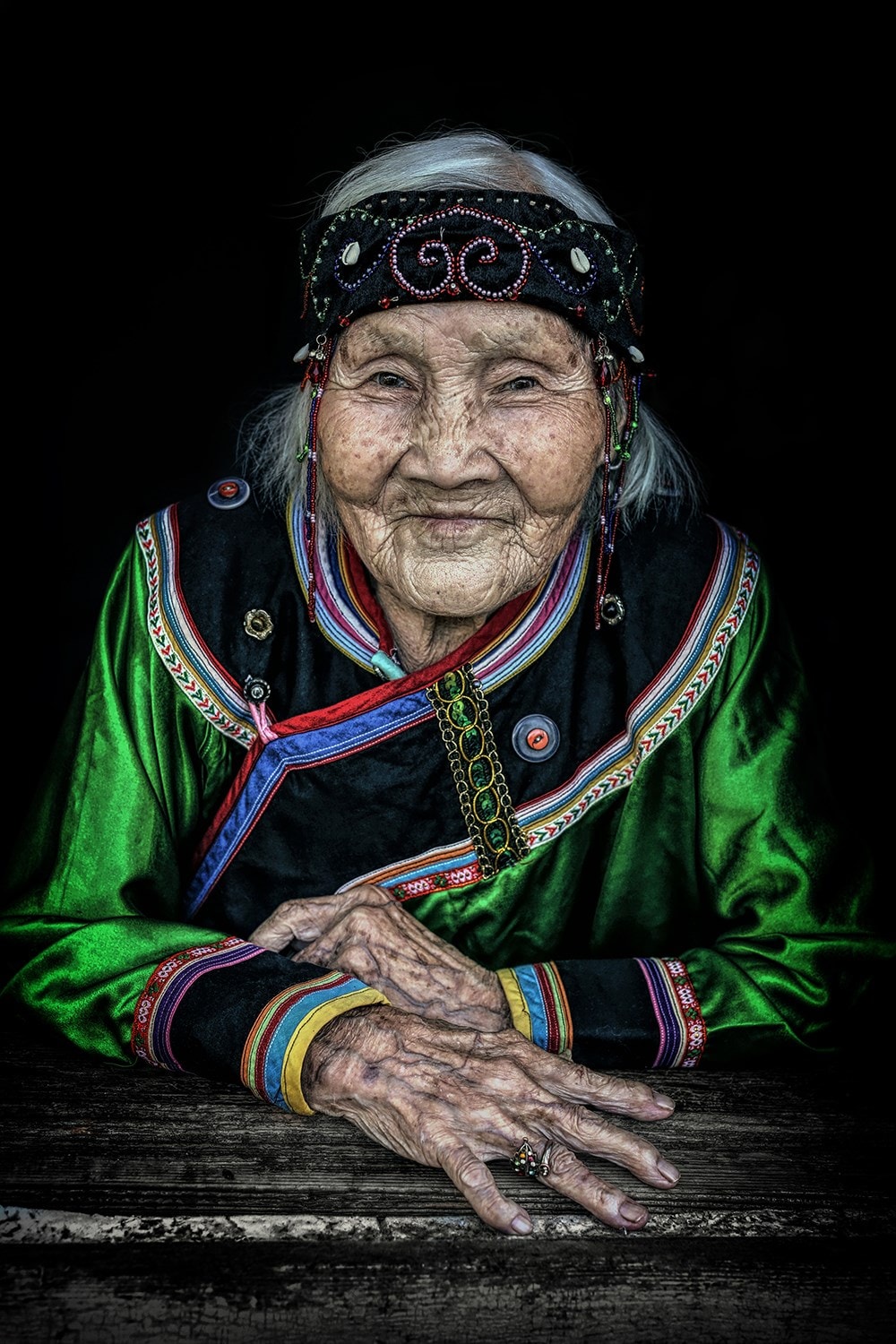 17 представителей коренных народностей Сибири: фотосессия в национальных костюмах 66
