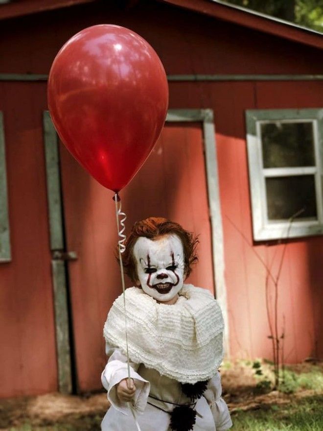 23Эти фото 3летнего мальчика в образе клоуна станут вашим ночным кошмаром