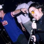 Редкие фото Питера Динклэйджа с тех времен, когда он пел в панк-рок-группе